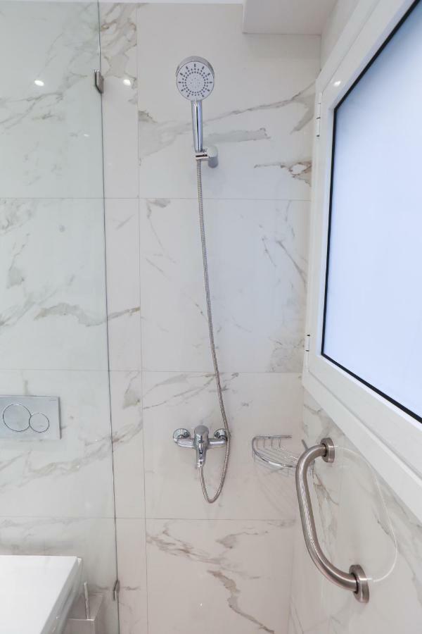 Luxury Studio In เอเธนส์ ภายนอก รูปภาพ